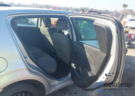 2016 Chevrolet Sonic Ls Auto z USA, uszkodzony, nr VIN 1G1JA6SH6G4165182